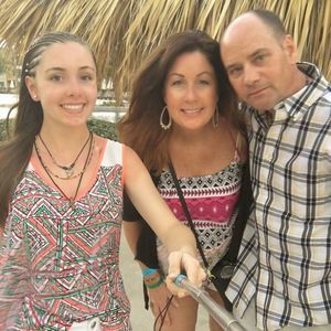 Meet your Posher, Joy